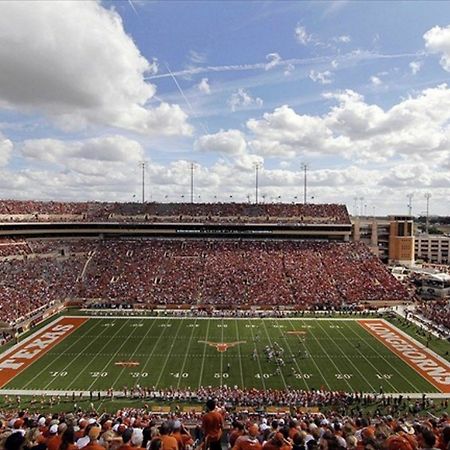 Capital Suites Austin Bagian luar foto