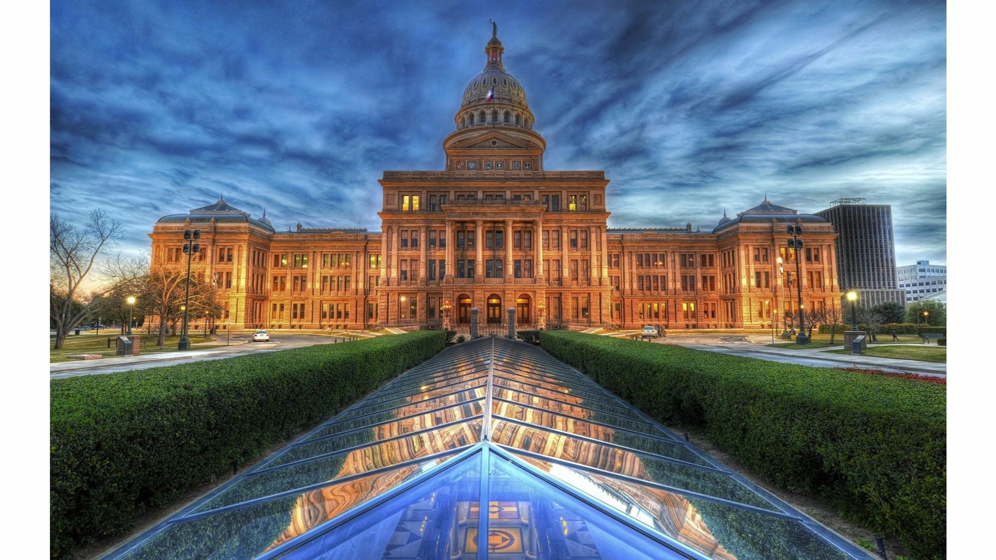 Capital Suites Austin Bagian luar foto